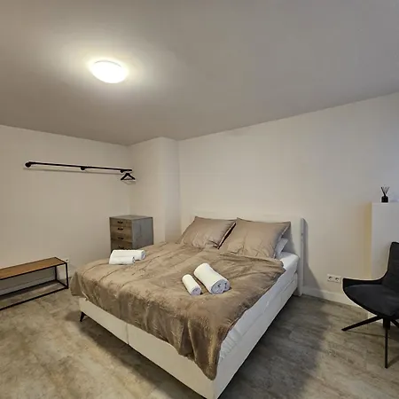 Modern Townhouse In * Wuppertal