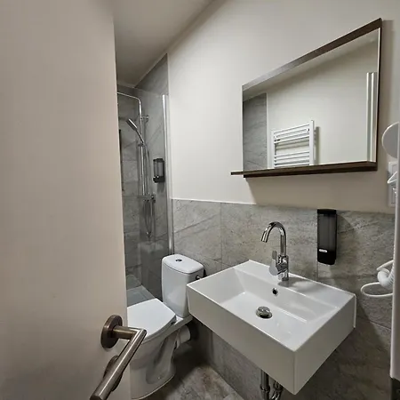 Modern Townhouse In Daire