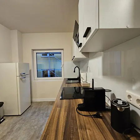 Appartement Modern Townhouse In *