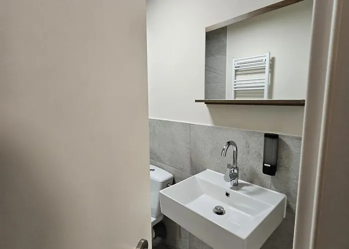 Apartmán Modern Townhouse In *